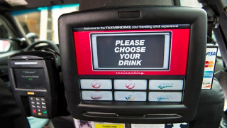 Illustration for article titled New Orleans Gets the Country's First Vending Machine-Equipped Taxis